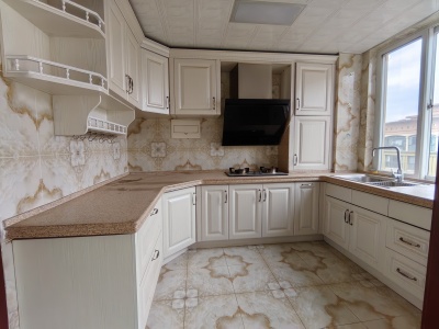 3室2廳2陽(yáng)臺(tái) 滇池印象花園廚房