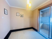 4室2廳2陽臺 金實小區(qū)餐廳