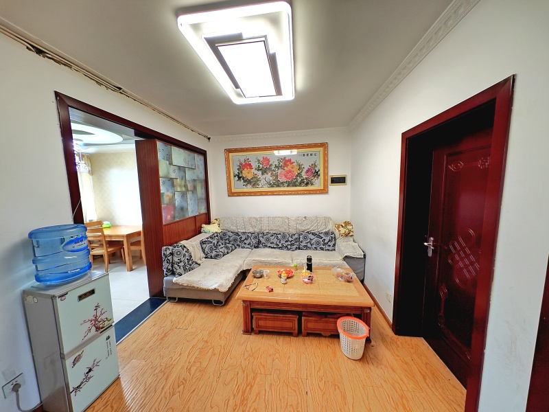 3室2廳 煤機新村客廳