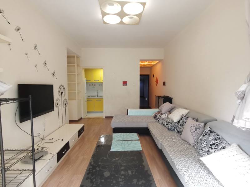 3室2廳1陽臺(tái) 上東城客廳