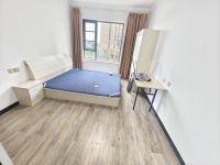 3室2廳2陽臺(tái) 藍(lán)光水岸公園臥室