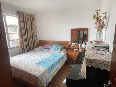 3室2廳2陽臺 南疆花園