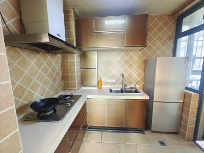 3室2廳1陽臺 東驤神駿二期