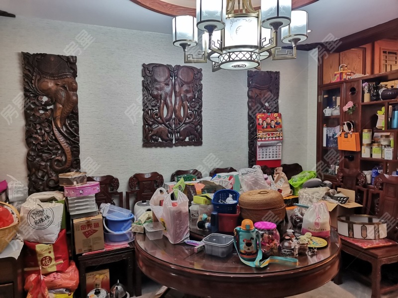 5室2廳2陽(yáng)臺(tái) 加州楓景別墅餐廳