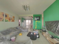 4室2廳1陽臺(tái) 世紀(jì)城玉春苑客廳