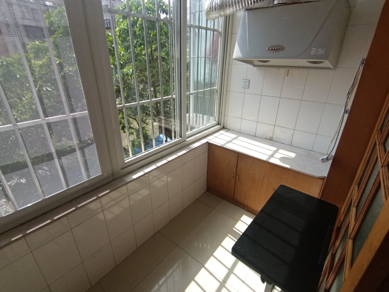 2室2廳1陽(yáng)臺(tái) 云津市場(chǎng)客廳