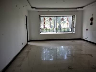 3室2廳1陽(yáng)臺(tái) 新亞洲星云園