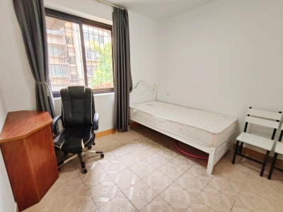 2室2廳1陽臺 穿金路345號