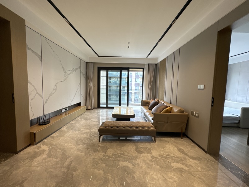 4室2廳 華夏四季二期客廳