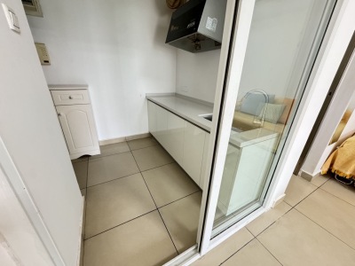 1室1廳1陽臺(tái) 世紀(jì)俊園