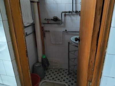 2室2廳1陽臺 金馬街道貴昆路47號(長興鋁業(yè)公司)