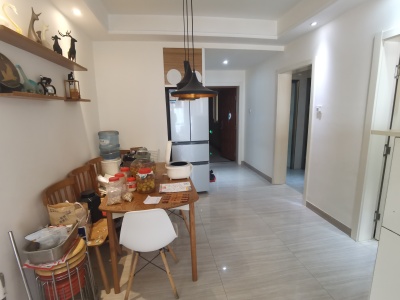 3室2廳2陽臺 中天城天闊