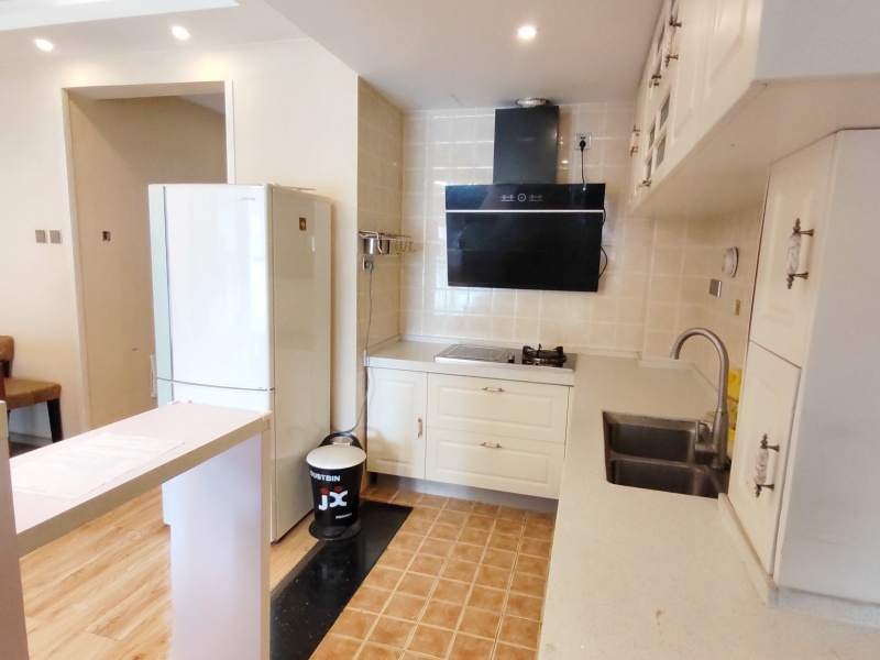 3室2廳3陽臺(tái) 經(jīng)典雙城二、三期廚房