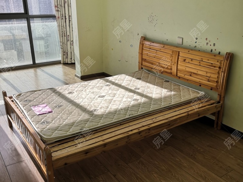 3室2廳 潤城二區(qū)臥室