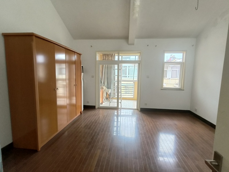 4室3廳2陽臺 加州楓景別墅臥室