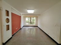 3室2廳1陽臺 月牙塘小區(qū)客廳