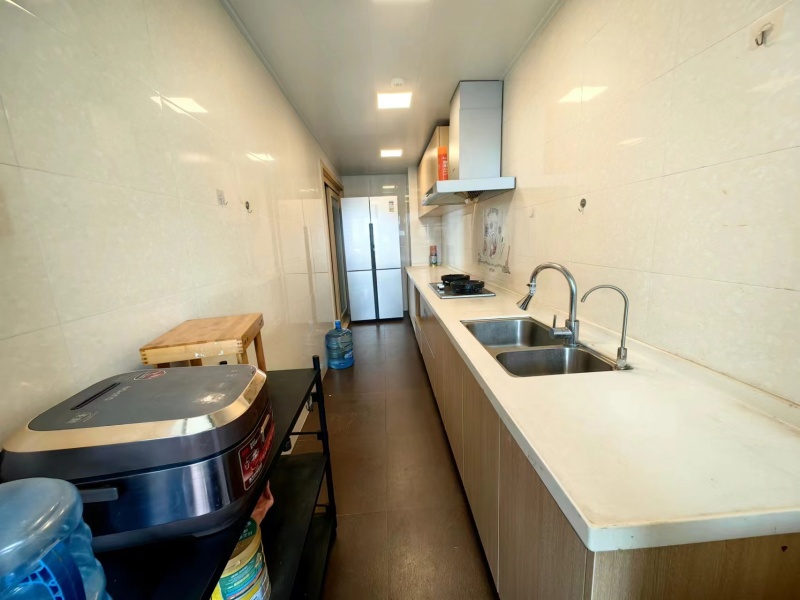 4室2廳2陽(yáng)臺(tái) 俊發(fā)城金盞苑廚房