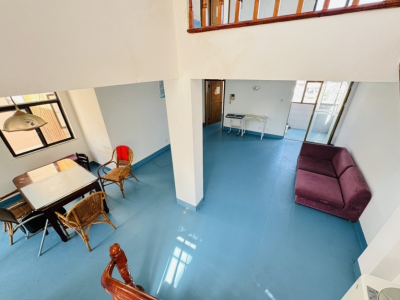 4室2廳1陽(yáng)臺(tái) 金實(shí)小區(qū)誠(chéng)實(shí)園客廳