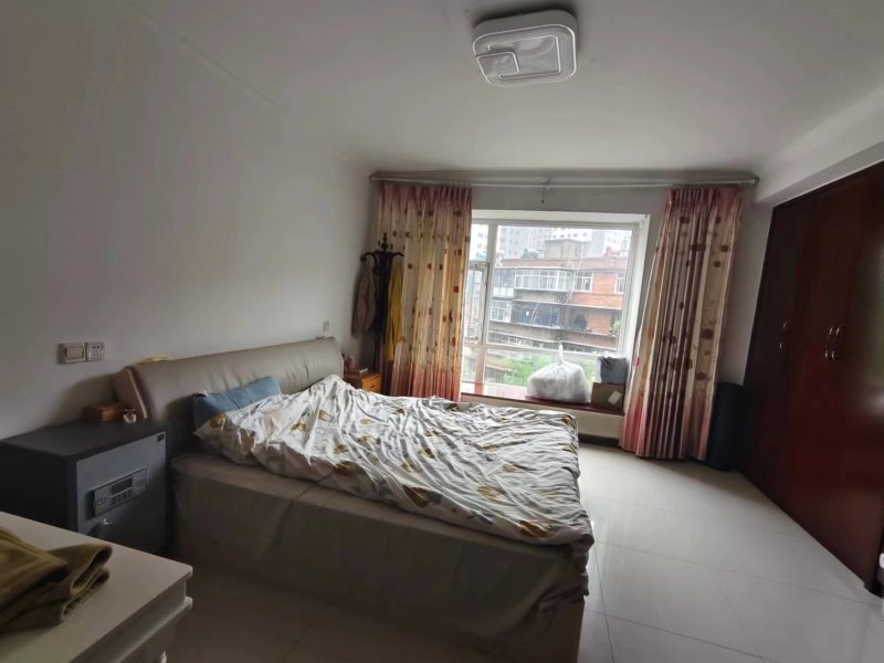 3室2廳2陽臺 天陽花園臥室