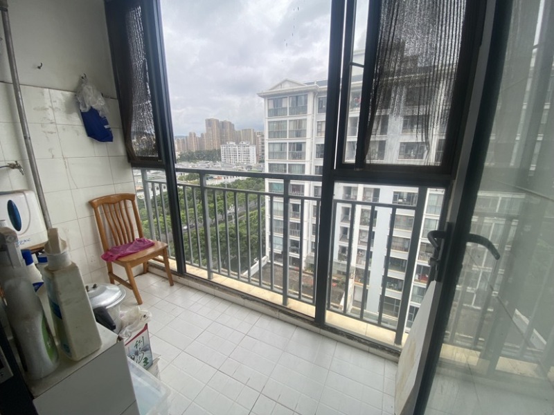 4室2廳2陽臺 金江小區(qū)涵苑陽臺