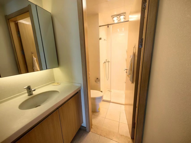 4室2廳2陽(yáng)臺(tái) 俊發(fā)城金盞苑衛(wèi)生間