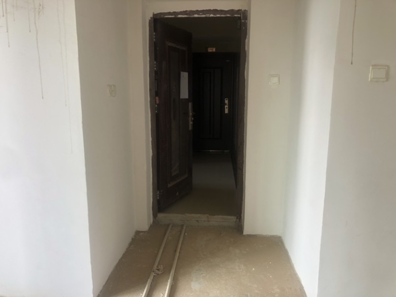 3室2廳2陽臺(tái) 中建龍熙壹號(hào)A區(qū)門廳