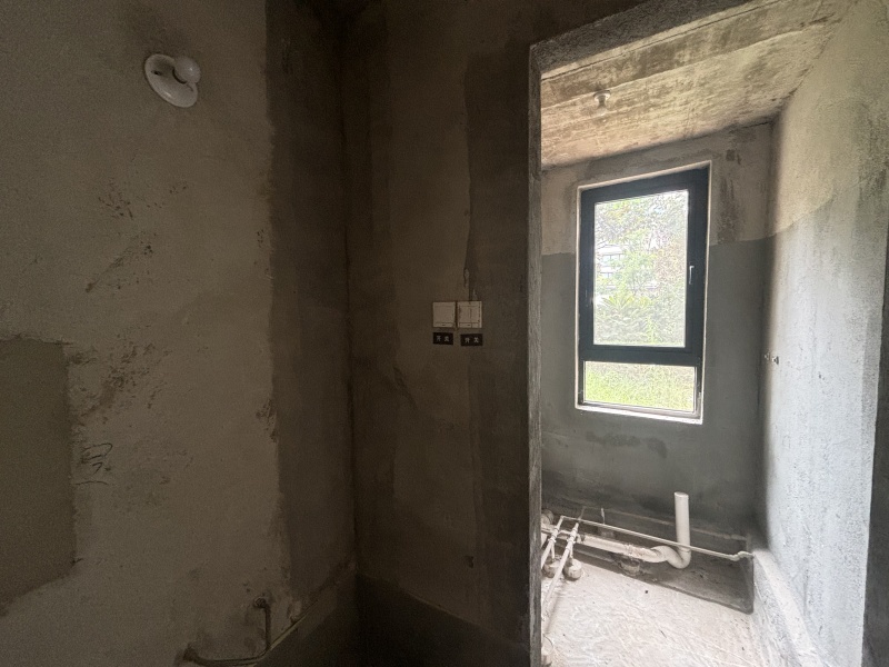 5室2廳2陽(yáng)臺(tái) 金科江湖海衛(wèi)生間