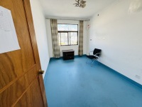 4室2廳1陽(yáng)臺(tái) 金實(shí)小區(qū)誠(chéng)實(shí)園臥室