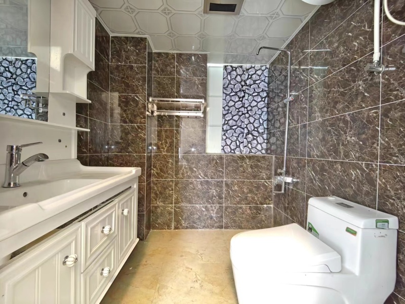 4室2廳2陽臺 瑞鼎城一期衛(wèi)生間