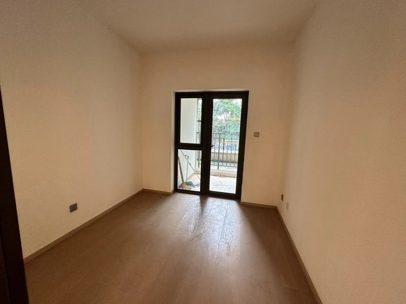 4室2廳3陽臺 俊發(fā)城芙蓉苑客廳