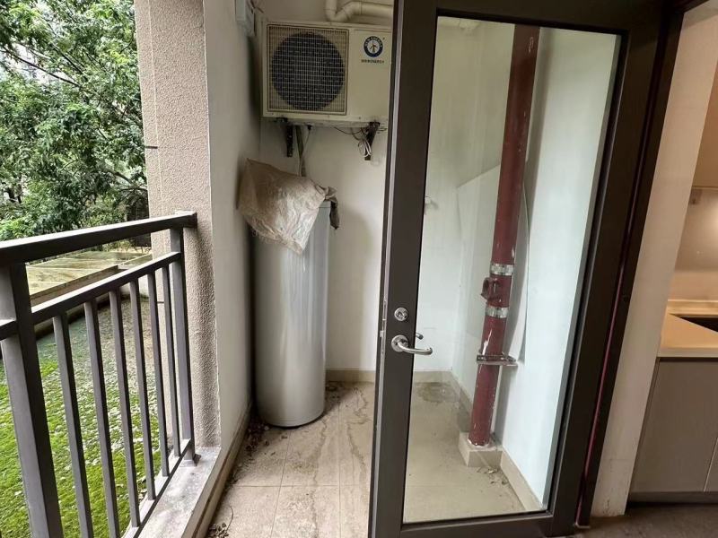 4室2廳3陽臺 俊發(fā)城芙蓉苑陽臺