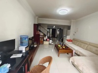 3室2廳2陽臺 天陽花園客廳