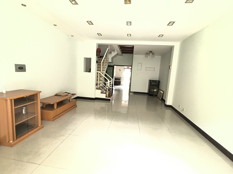 4室3廳2陽臺 加州楓景別墅客廳