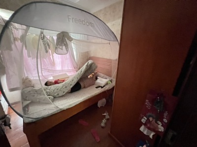 3室2廳2陽(yáng)臺(tái) 經(jīng)典明苑臥室