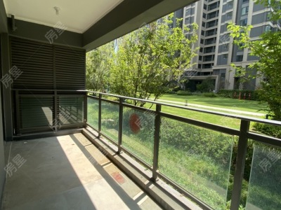 3室2廳1陽臺(tái) 招商雍和府二期