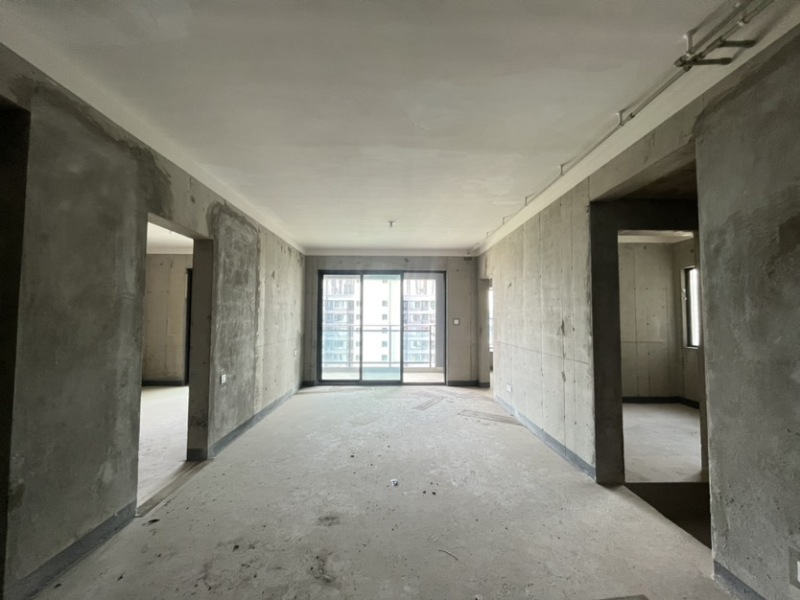 3室2廳2陽臺 招商雍和府一期客廳