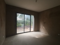 5室2廳3陽(yáng)臺(tái) 海東俊園一期別墅臥室