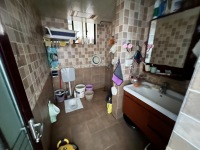 3室2廳2陽(yáng)臺(tái) 經(jīng)典明苑衛(wèi)生間