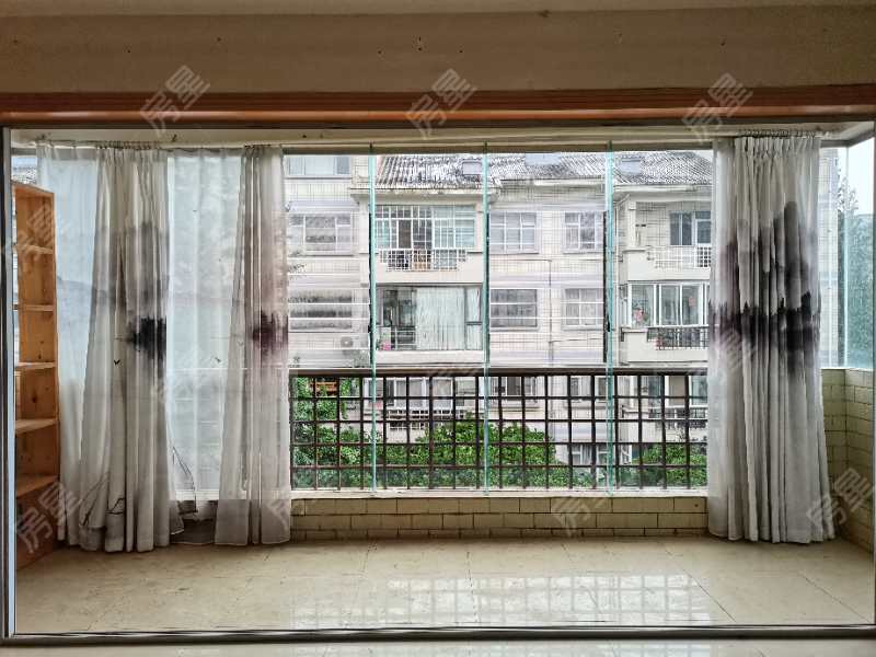 3室2廳2陽(yáng)臺(tái) 陽(yáng)光花園二期昊苑陽(yáng)臺(tái)