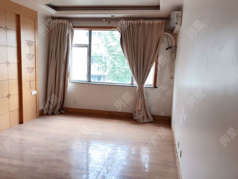 3室2廳2陽(yáng)臺(tái) 陽(yáng)光花園二期昊苑臥室