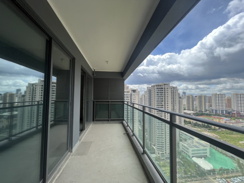 3室2廳2陽臺 招商雍和府一期陽臺