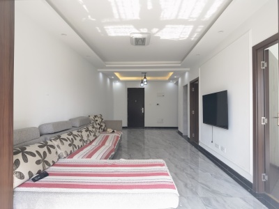 3室2廳1陽(yáng)臺(tái) 海倫堡中央廣場(chǎng)