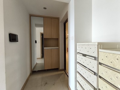 2室2廳2陽臺(tái) 俊發(fā)城百合苑