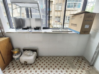 2室2廳1陽臺 曙光小區(qū)