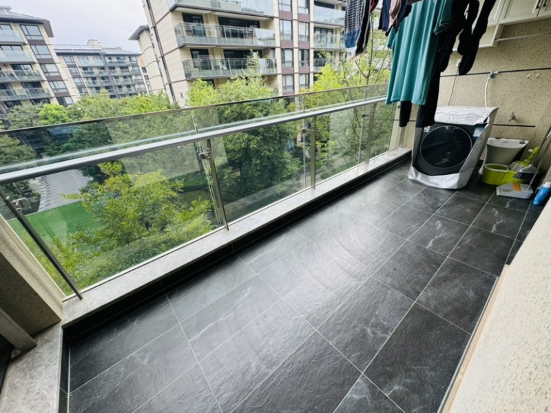 4室2廳2陽臺 華夏四季一期陽臺