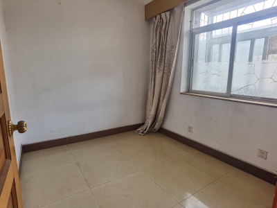 4室2廳1陽臺 丹霞路245號