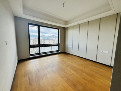 4室2廳2陽臺 華夏四季一期