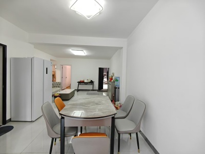 3室2廳1陽臺 新迎小區(qū)八組團(tuán)