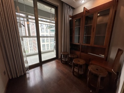 3室2廳1陽(yáng)臺(tái) 七彩俊園