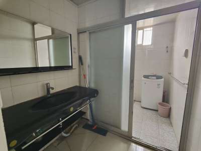 3室2廳1陽臺 新迎小區(qū)九組團(tuán)